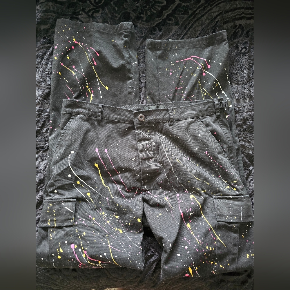 Fashion Nova XL Black Paint Splatter Cargo Pants